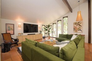 TV, offices