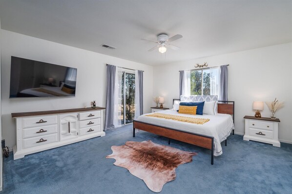 3 bedrooms, iron/ironing board, travel cot, WiFi