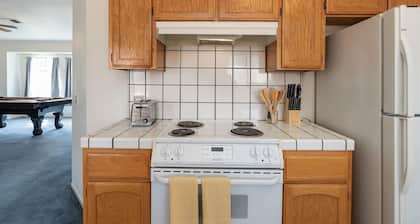 Charming 3-bedroom cabin near Yosemite w/ WiFi and Pool Table