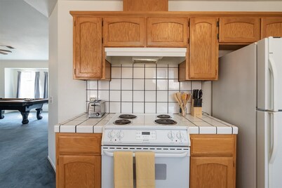 Charming 3-bedroom cabin near Yosemite w/ WiFi and Pool Table