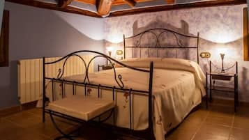 7 chambres, draps fournis