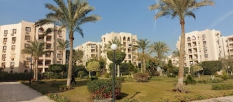 Private Cozy 1-Bedroom Apartment Ground Floor with WiFi and AC.