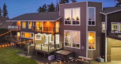 Waterfront perfection with multiple bedrooms & bathrooms - 5000 sf