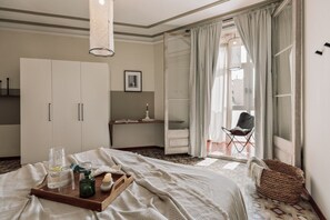3 slaapkamers, een strijkplank/strijkijzer, wifi, beddengoed