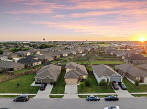 Exterior - Elegant Home with Cozy Vibes (Pflugerville)
