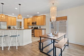 Dining - "Altitude Adjustment" 3 Bedroom 2.5 Bath Home in the Woodlands! (Oak Island)