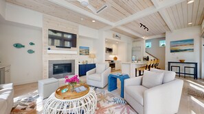 TV - Resort  Pools, Golf Cart Boardwalk to the Beach (Port Aransas)