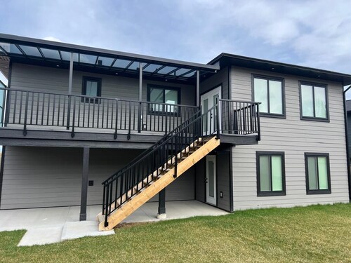 Cozy Suite in a New Division close to the University