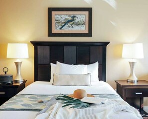 3 bedrooms, desk, iron/ironing board, free WiFi - Orange Lake Country Club 3BR @ Premier Resort with Golf and Lake Close to Disney (Kissimmee)