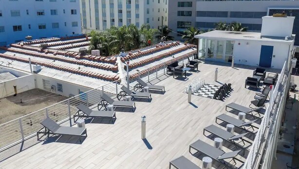 Terrace/patio - Studio | 2 Beds |  Kitchen | Rooftop| Near Beach (Miami beach)