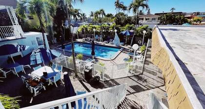 Cozy Standard Double Room - Steps to Beach, Free Parking & Pool
