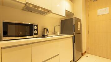 Classic Condo | Private kitchen | Electric kettle