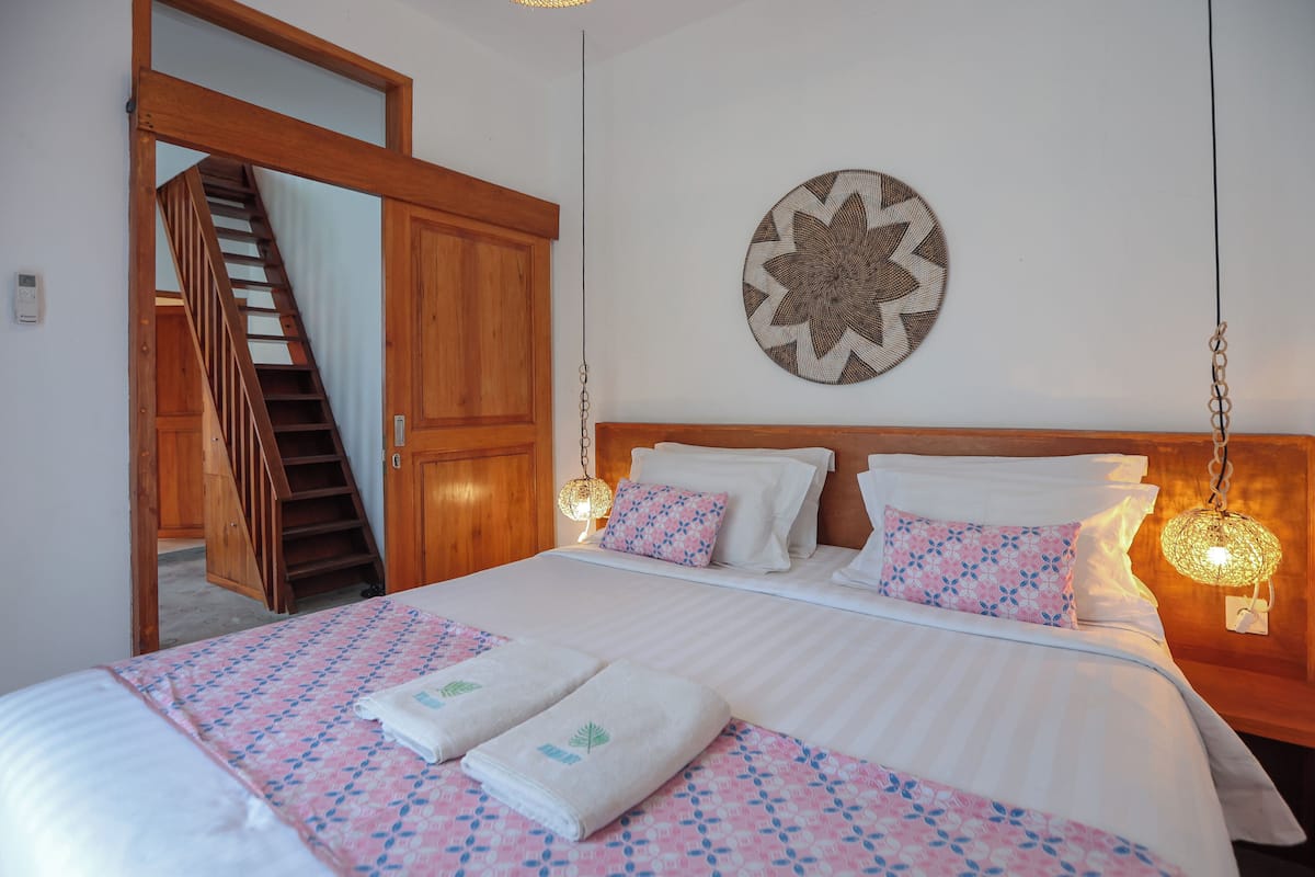 Apartment, Garden View | Premium bedding, pillow-top beds, in-room safe, blackout curtains