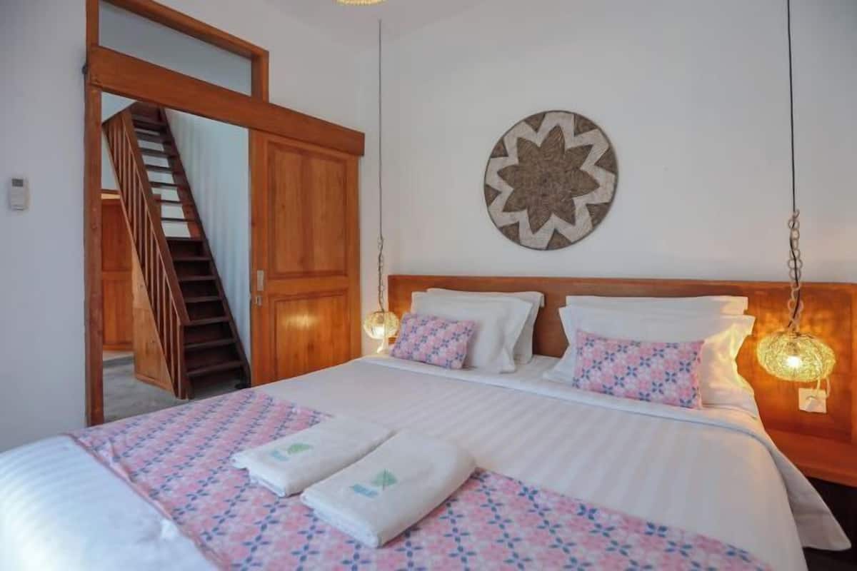 Premium bedding, pillow-top beds, in-room safe, blackout curtains