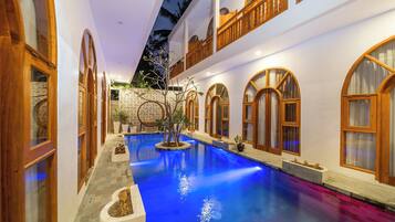 Piscina externa