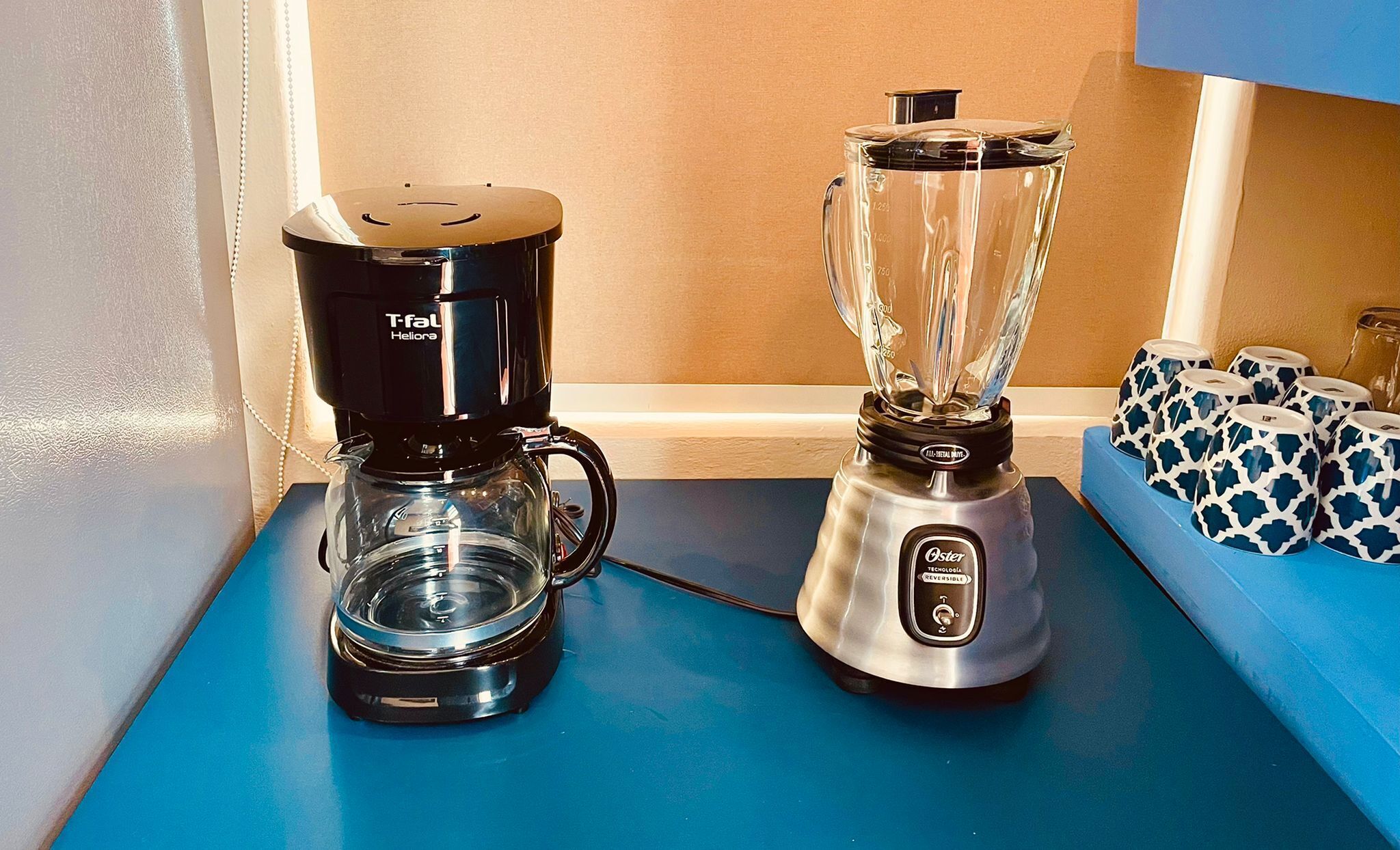 Kaffe og/eller kaffemaskine