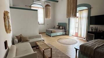 Elite Suite | Free WiFi, bed sheets
