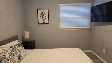 3 多间卧室、办公桌、熨斗/熨衣板、免费 WiFi