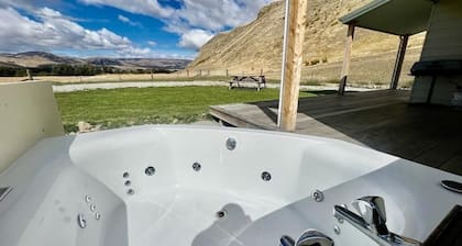 Come and stay at the Enchanted Gold Miners Cottage. A tranquil relaxing break
