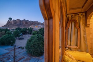 Blackout curtains, soundproofing, iron/ironing board, free WiFi - Fateh Villa A Luxury Boutique Hotel (Jaisalmer)