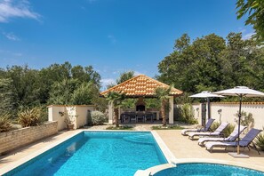 A heated pool - Villa Anna With Private Pool And Garden, Bribir, Croatia (Bribir)