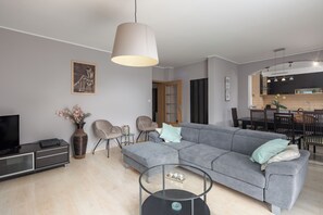 TV - Villa Anna With Private Pool And Garden, Bribir, Croatia (Bribir)