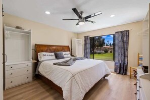 2 habitaciones, tabla de planchar con plancha, wifi y ropa de cama 