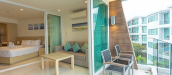 Sea View Beach Dinning Beach Front c115