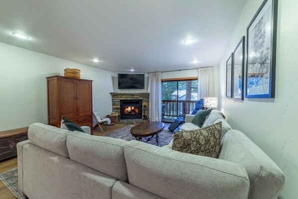 Smart-tv en een open haard