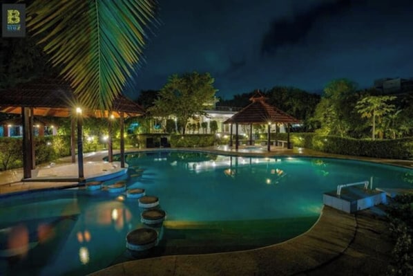 Outdoor pool