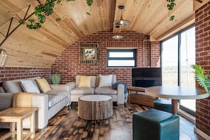 House, Patio, Garden View | Living area - Brick Barn - Luxury Barn by River Avon (Pershore)