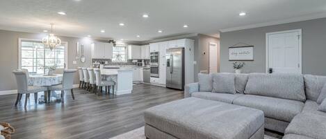 Smart-tv en een open haard