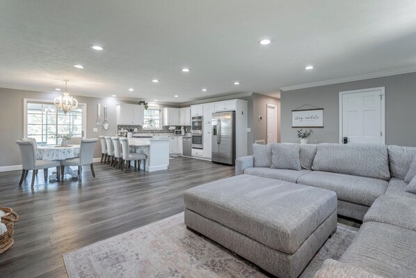 Smart-tv och eldstad