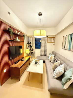 Condo Confort, vista a la ciudad | Área de sala de estar