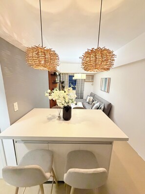 Living area - Avida Towers Davao Near Roxas Market (Davao)