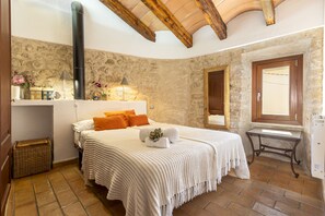 4 Schlafzimmer, Bügeleisen/Bügelbrett, kostenloses WLAN, Bettwäsche