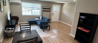 Charming 3 bedroom house with AC, WiFi in Kennewick