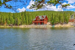 Exterior - Lakefront Luxury | Hot Tub+Sauna | Near Skiing (Idaho Springs)