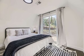 3 bedrooms, iron/ironing board, travel crib, WiFi