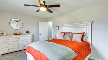 2 bedrooms, iron/ironing board, WiFi, bed sheets