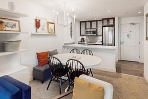 Dining - Contemporary ski-in/out condo with pool, hot tub, gym & fireplace (Whistler)