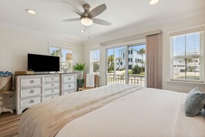 3 habitaciones, escritorio, tabla de planchar con plancha y wifi gratis