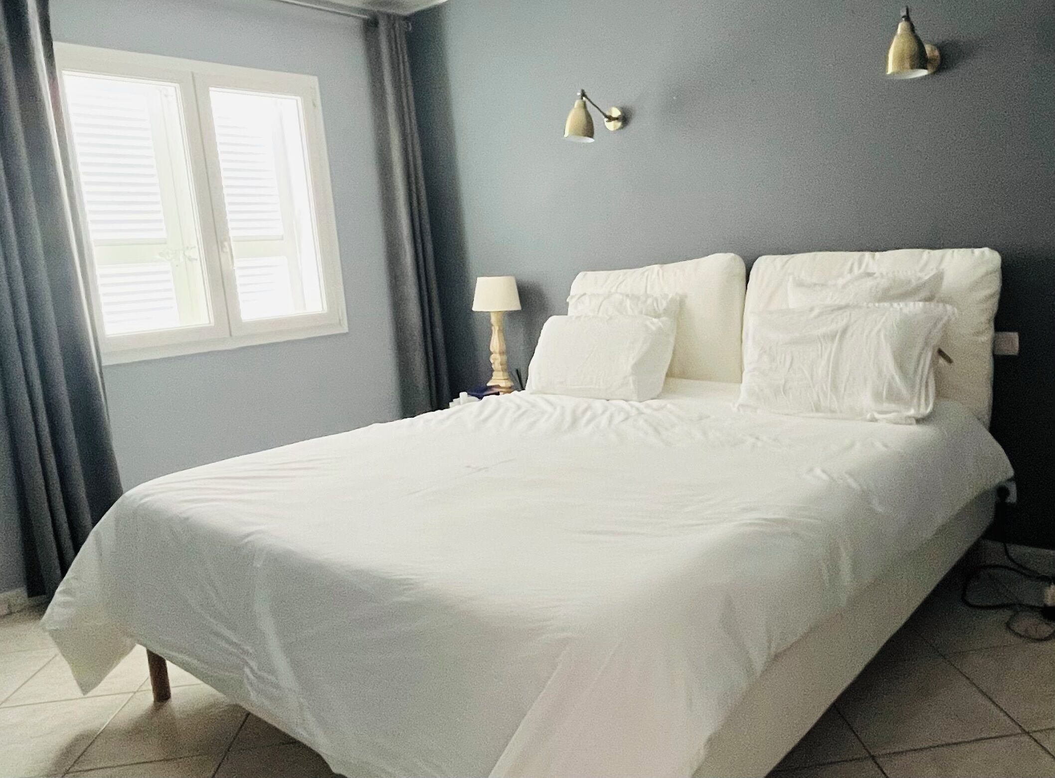 4 bedrooms, WiFi, bed sheets