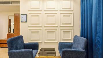 Deluxe Double Room | Desk, blackout curtains, iron/ironing board, bed sheets