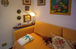 Living area - La Maison de la Mer with Terrace and AC (Vernazza)