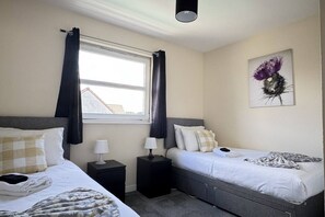 Desk, iron/ironing board, WiFi