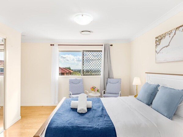 1 chambre, fer et planche à repasser, Wi-Fi, draps fournis