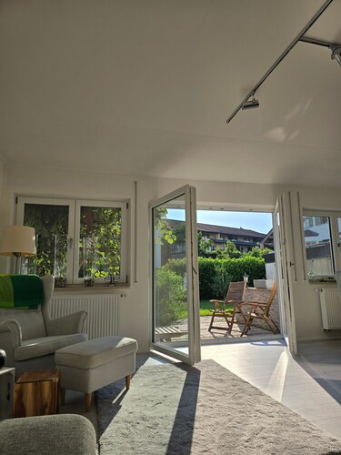 Holiday Home 'Charming House with Private Garden' with Private Terrace, Private Garden and Wi-Fi