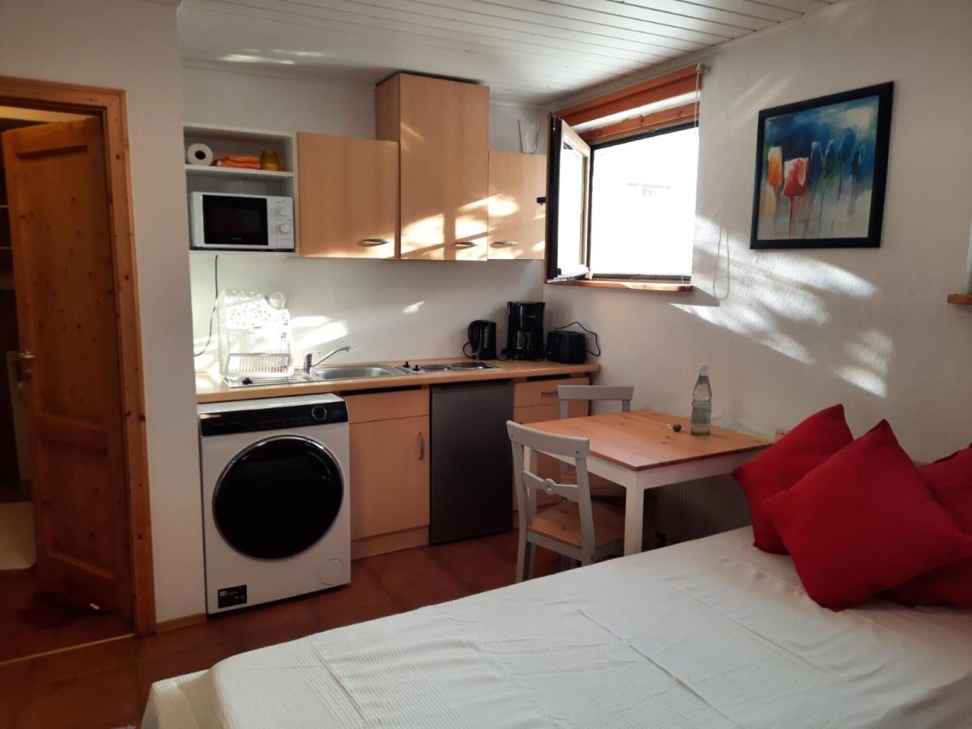 1 chambre, fer et planche à repasser, Wi-Fi gratuit, draps fournis