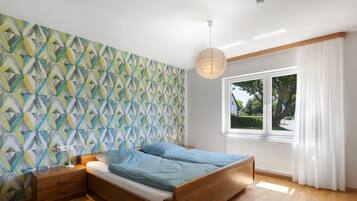 1 bedroom, iron/ironing board, free WiFi, bed sheets